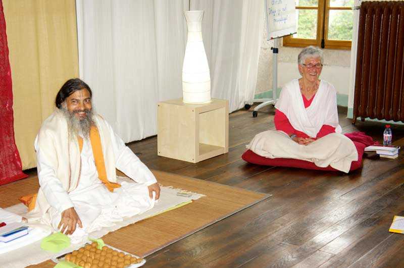 Babaji Bhakti Yoga Artikel Stolz